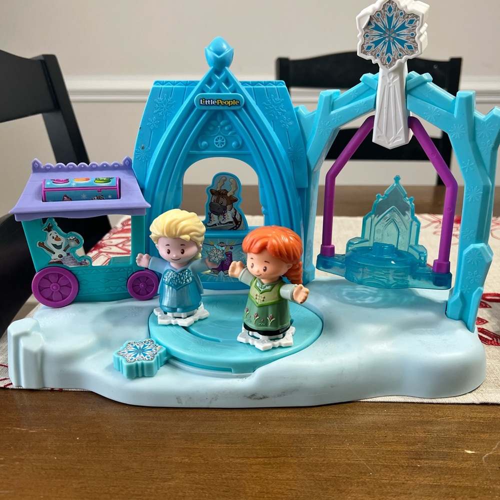 Little People Frozen Ice Rink